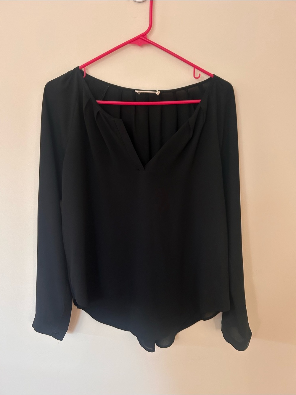 Lush Black Long-Sleeve V-Neck Blouse